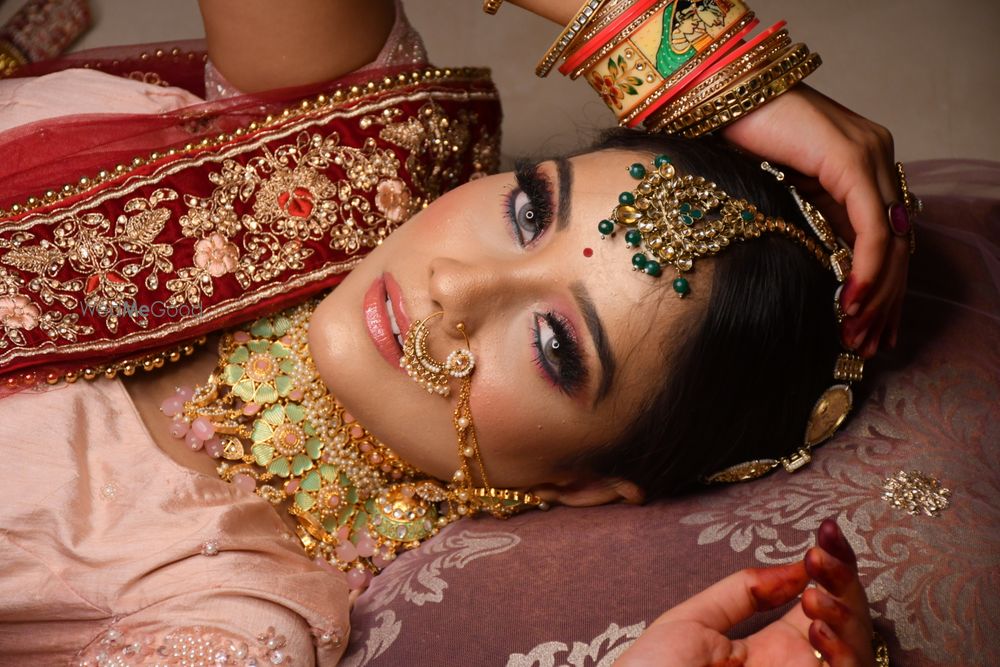 Photo From Bride Kanika - By Makeovers by Vaishnavi