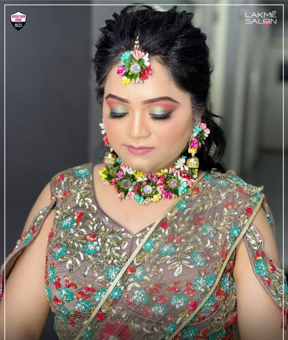 Photo From Party Makeup - By Lakme Salon Saguna