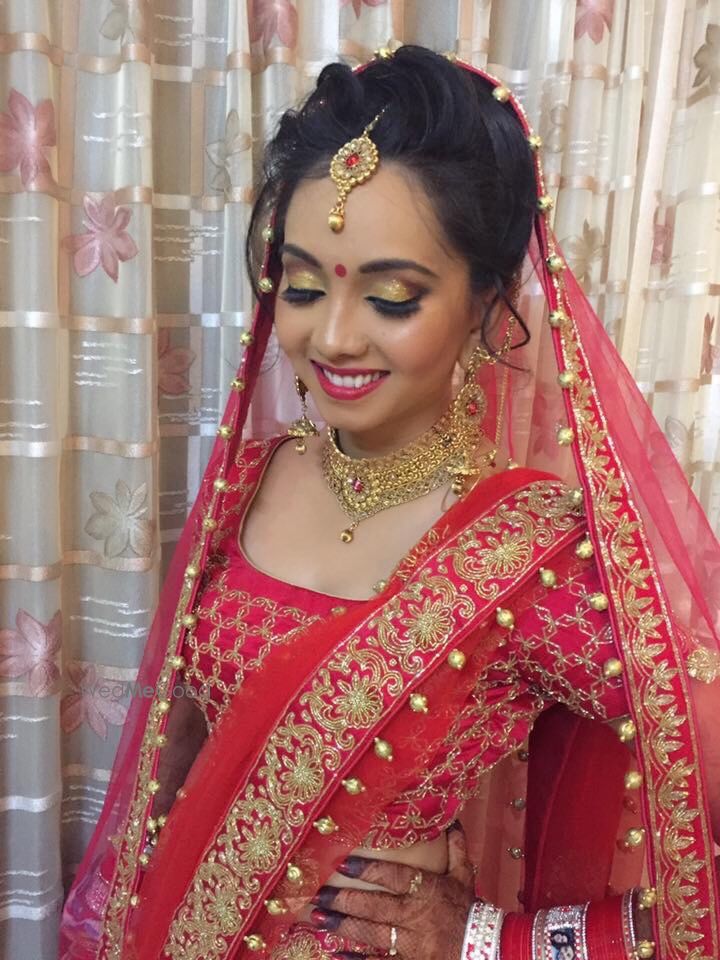 Photo From Prachi's wedding and engagement makeup  - By Richa Malik's Makeovers 