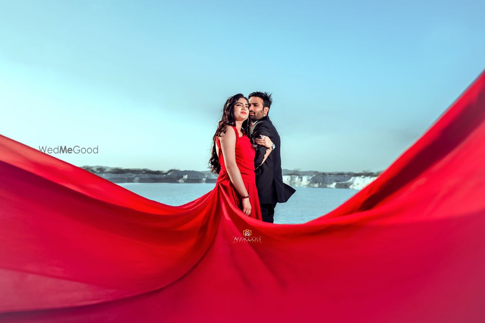 Photo From Raaj & Pooja - By Akkyclicks Photography