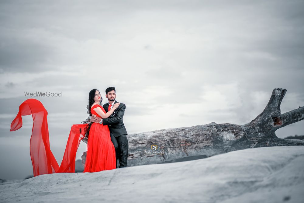 Photo From Gopal & Gayatri - By Akkyclicks Photography