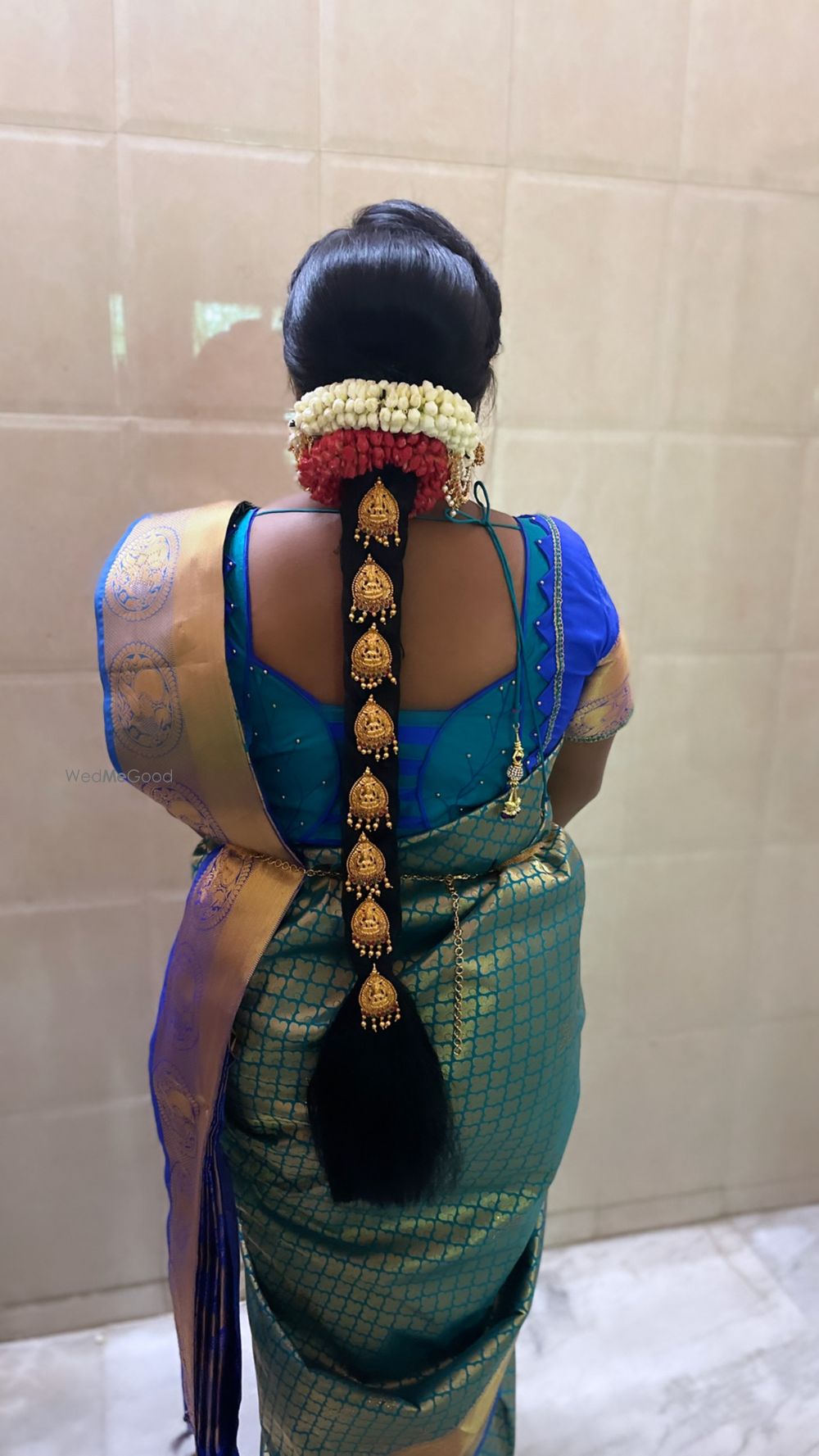 Photo From Traditional Hairdo - By Ezhil Elit