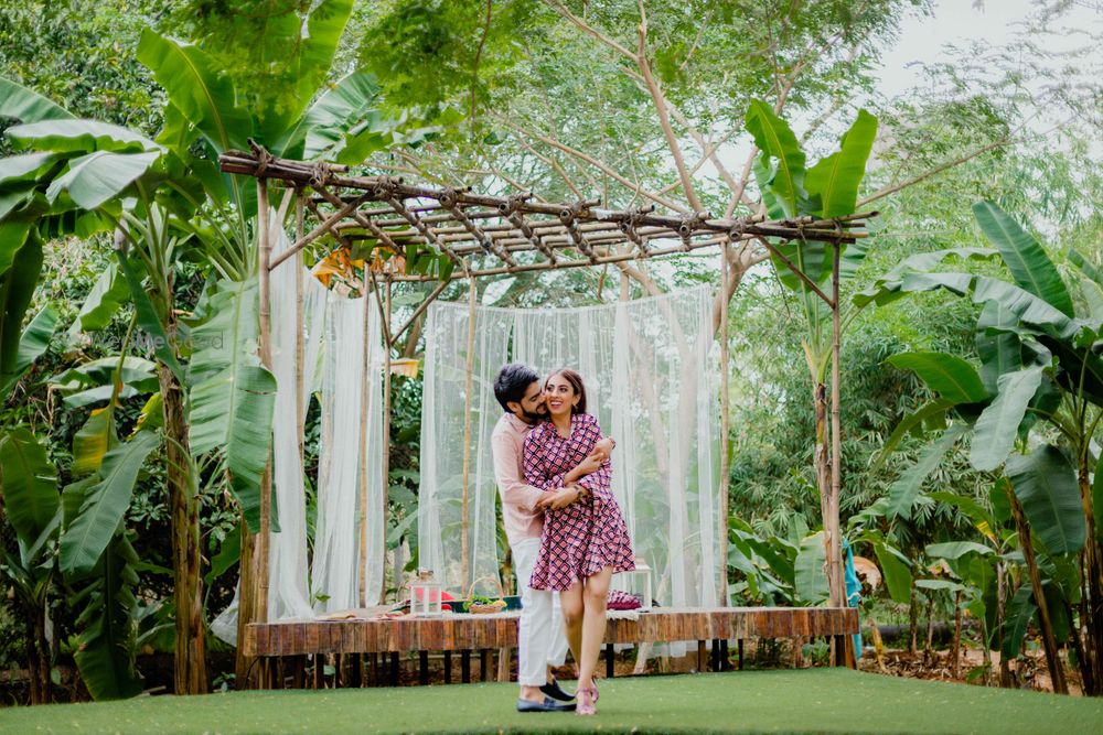 Photo From Akash Mahek's Prewedding at Honeybook Studio, Palghar - By Band Baaja Capture