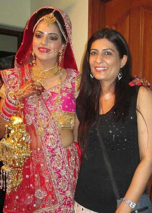 Photo From Shrishti Bride - By Richa Malik's Makeovers 