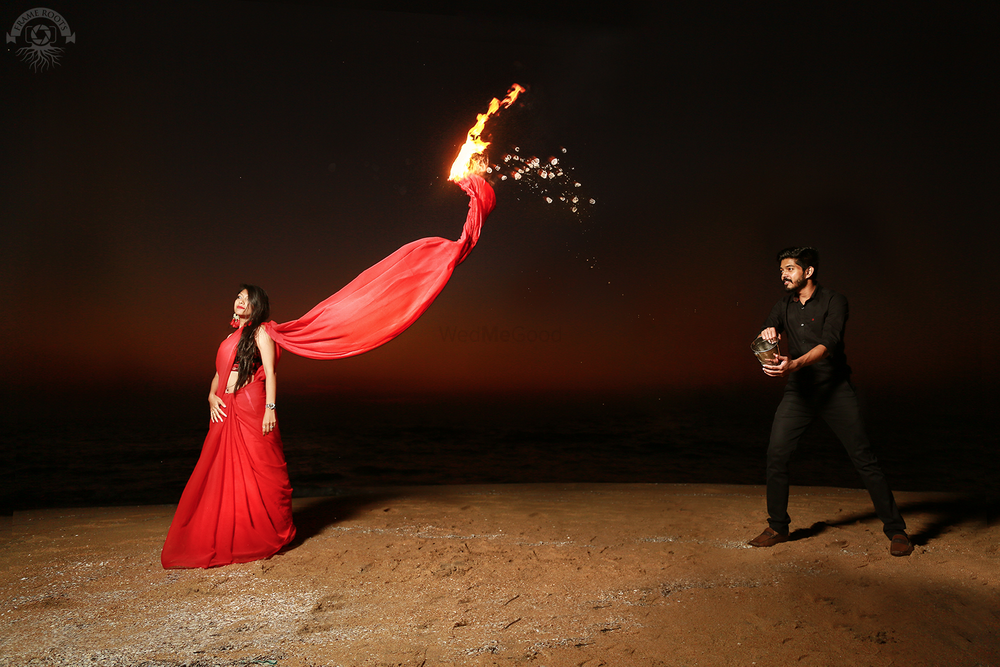 Photo From Conceptual pre-wedding shoots - By Frame Roots