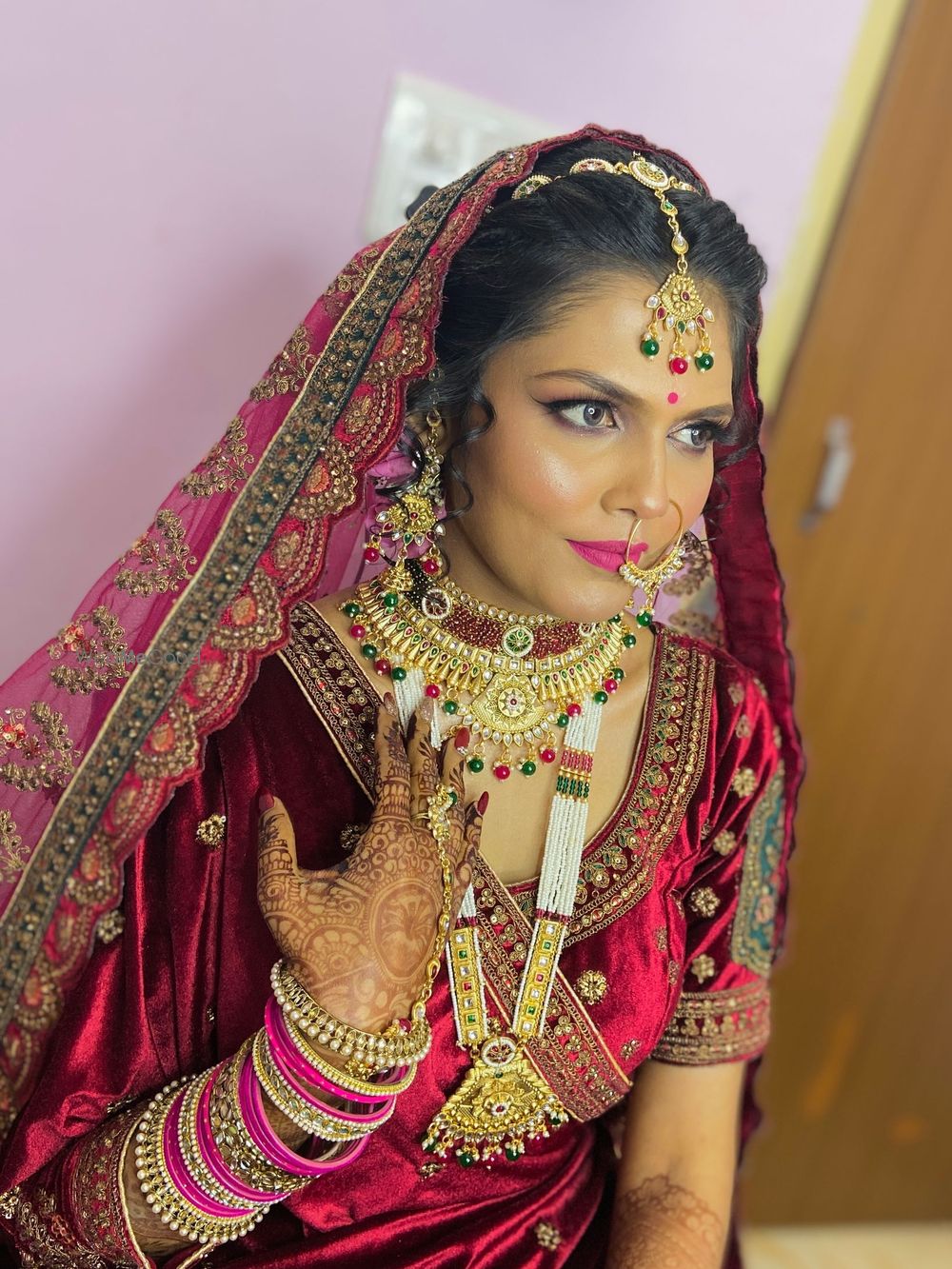 Taniya'Z MakeOver Studio & Academy