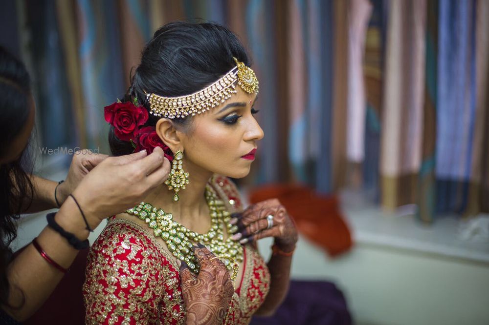 Photo From sabhyasachi bride  - By Avi Deol Makeup and Hair Stylist 