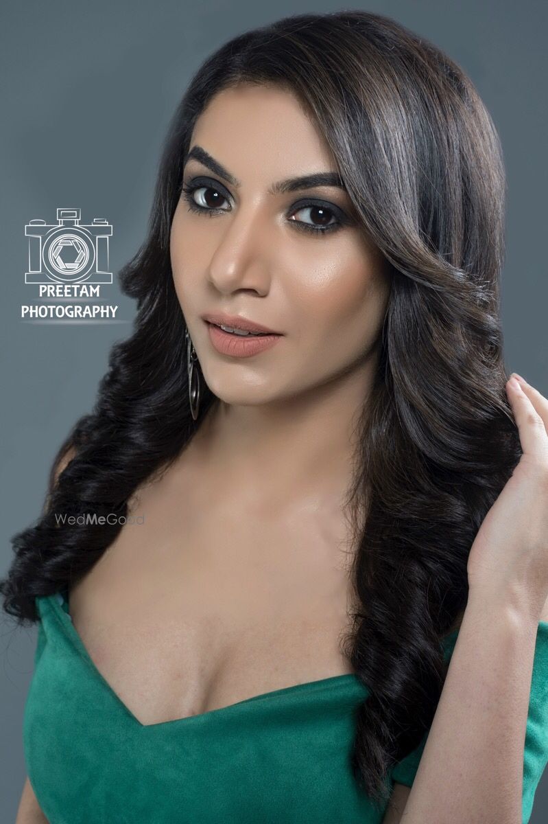Photo From photoshoots - By Avi Deol Makeup and Hair Stylist 