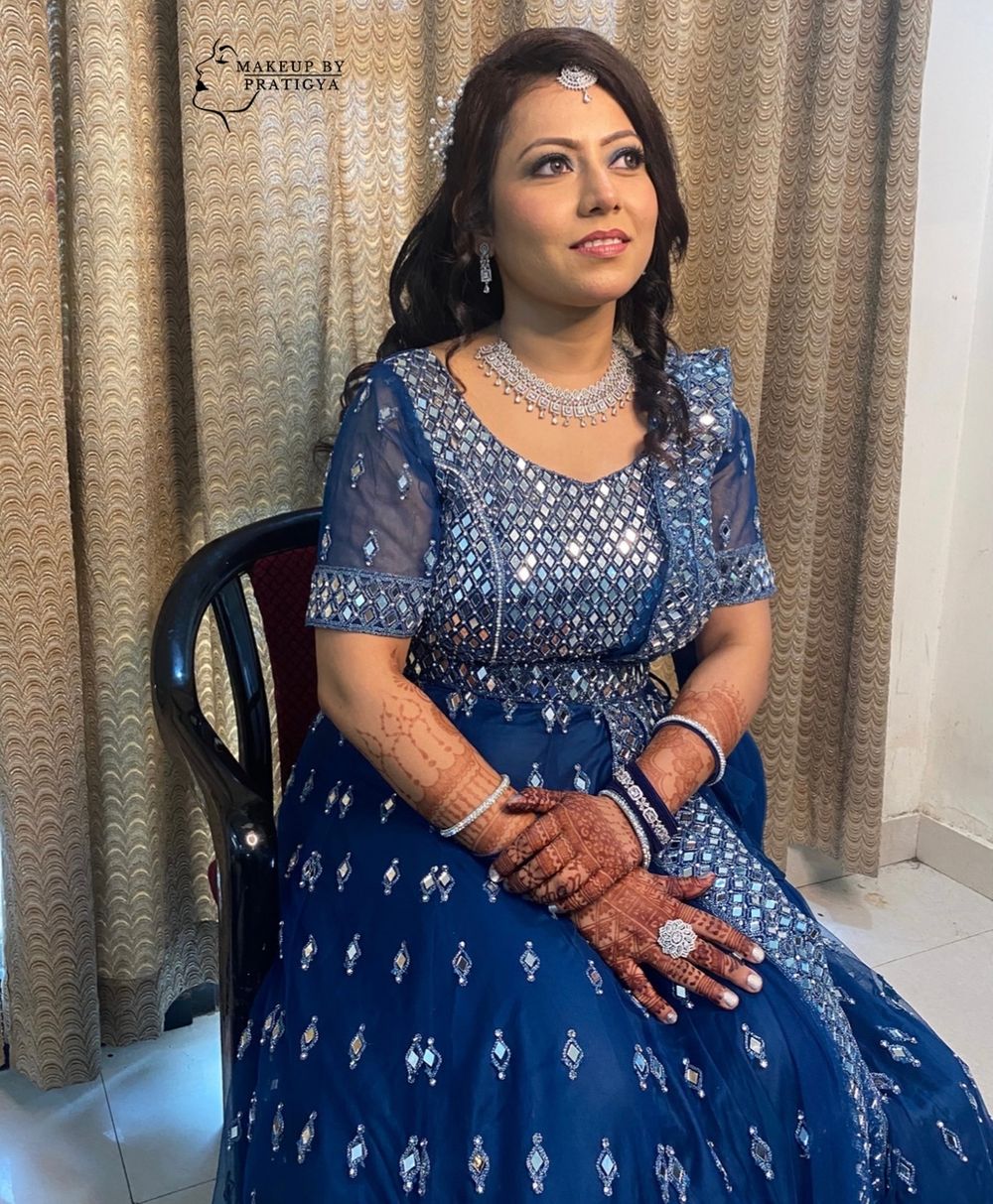 Photo From Engagement Bride Dr. Amrita - By Makeup By Pratigya