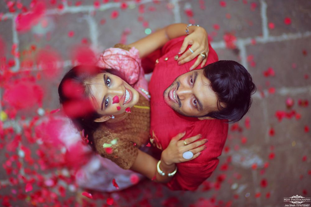 Photo From Monsoon Pre-wedding Shoot - By MJay photography