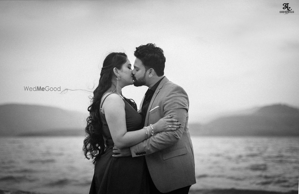 Photo From Pre-wedding of Omkar and Aishwarya - By Abhijeet Matkar Photography