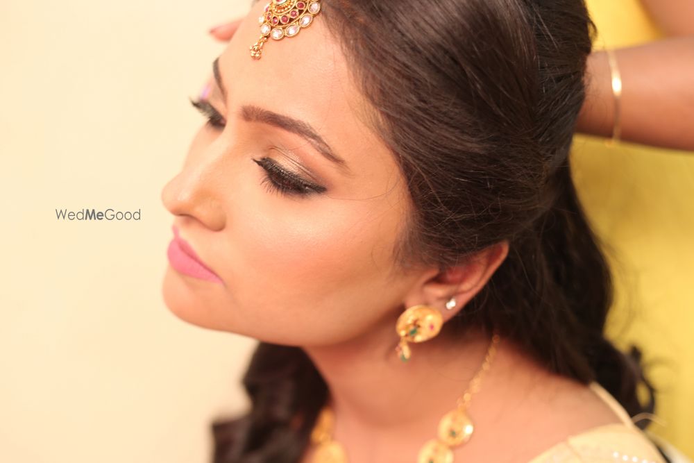 Photo From bride galore - By Roshni Safir