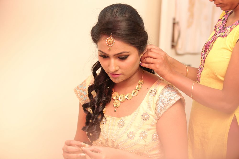 Photo From bride galore - By Roshni Safir