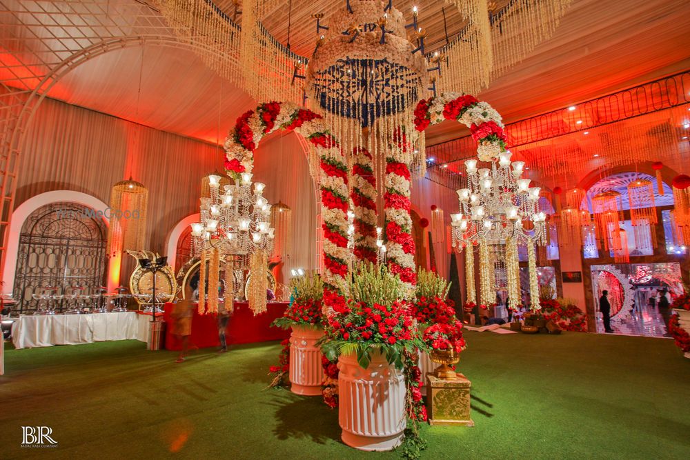 Photo From Red Rose Theme - By The Ritz by Ferns N Petals