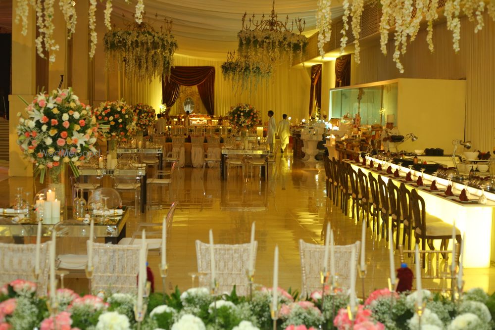 Photo From Chic White Theme - By Shagun Farms by Ferns N Petals