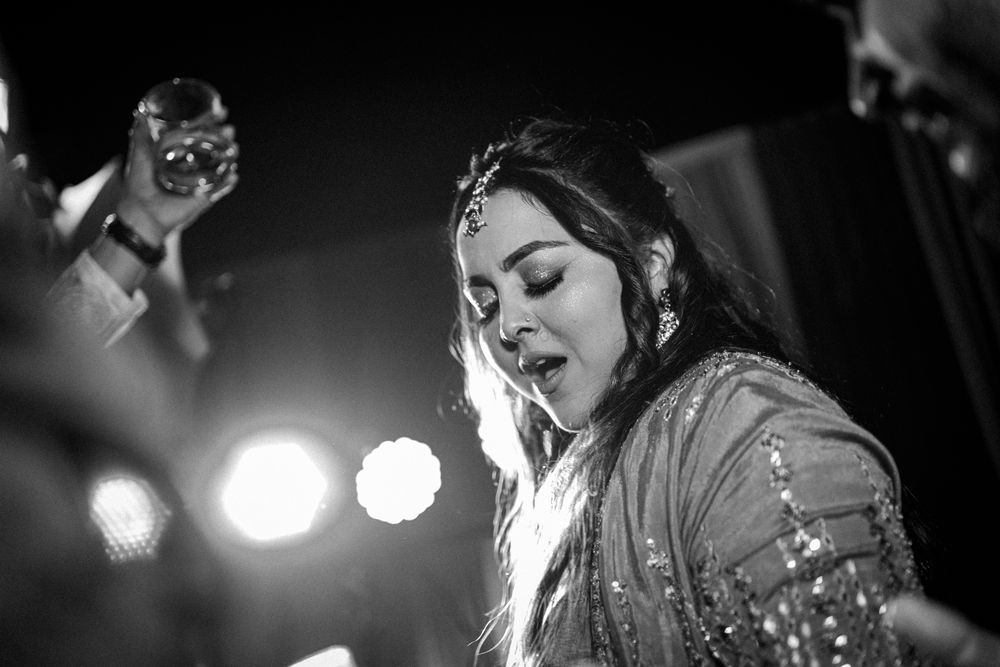 Photo From Shivani and Akshay (Youngsters and Mehendi Night) - By Akhil Bagga Photography