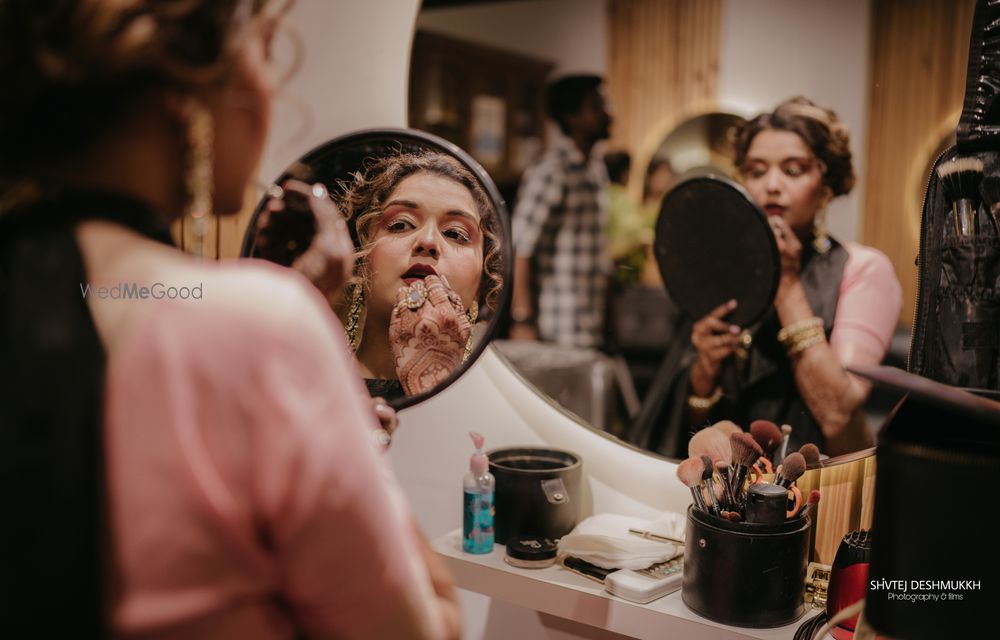 Photo From Getting Ready - By Shivtej Deshmukh Photography