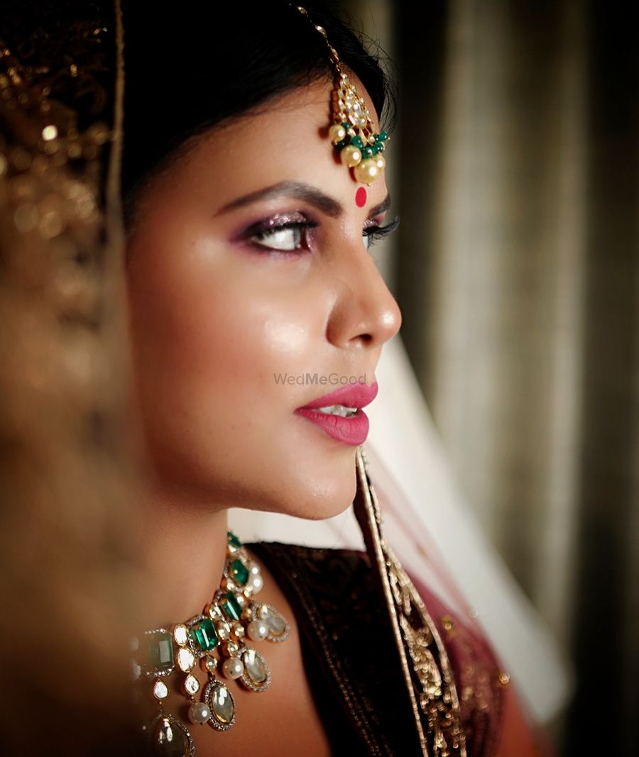 Photo From Bride on her wedding day in that monochromatic look. - By Makeovers by Anchal