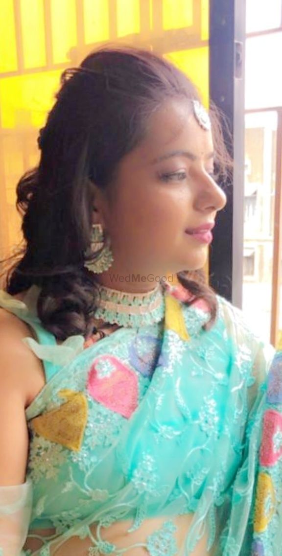 Photo From The classic fresh  makeup look - Bright pink lips - By Mahi Makeover