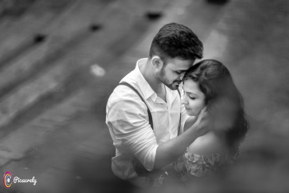 Photo From Mohit & Vaidehi Pre Wedding - Mumbai - By Picsurely