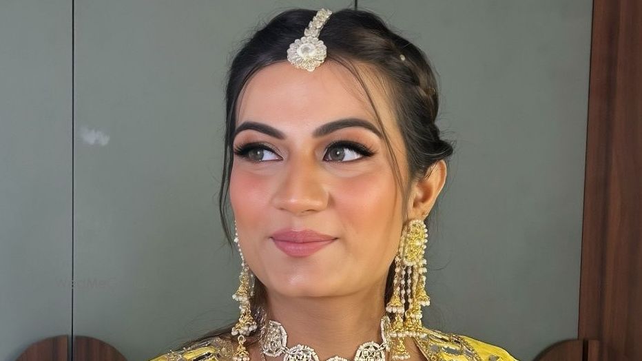 Makeup by Nikita Wadhwani