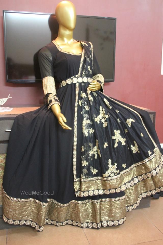 Photo From Black & gold anarkali - By Paridhaa