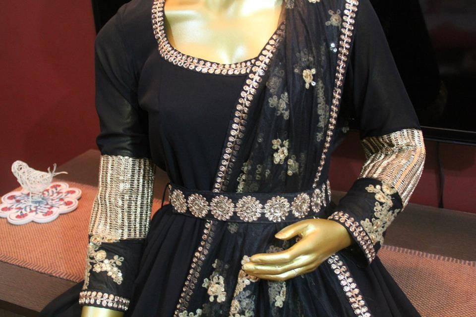 Photo From Black & gold anarkali - By Paridhaa