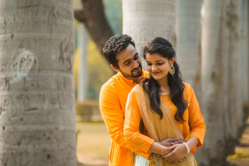 Photo From pre-wedding pictures - By Jab We Met