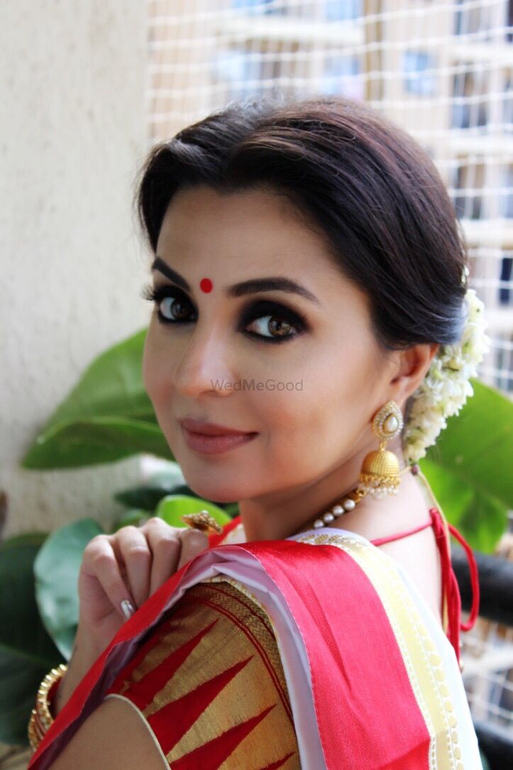 Photo From Durga Puja  - By Ayesha - Make-Up & Hair