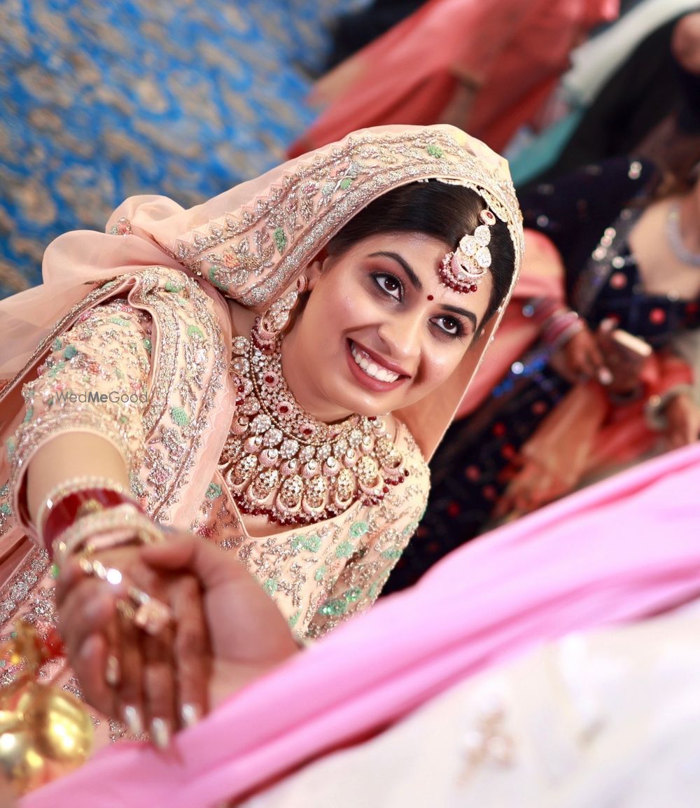 Photo From That Satiating feeling of Capturing a Pastel bride in all her aesthetic finery,with a contagious smile that She Generously lends to every Frame. - By Tanya's L'Oreal Salon