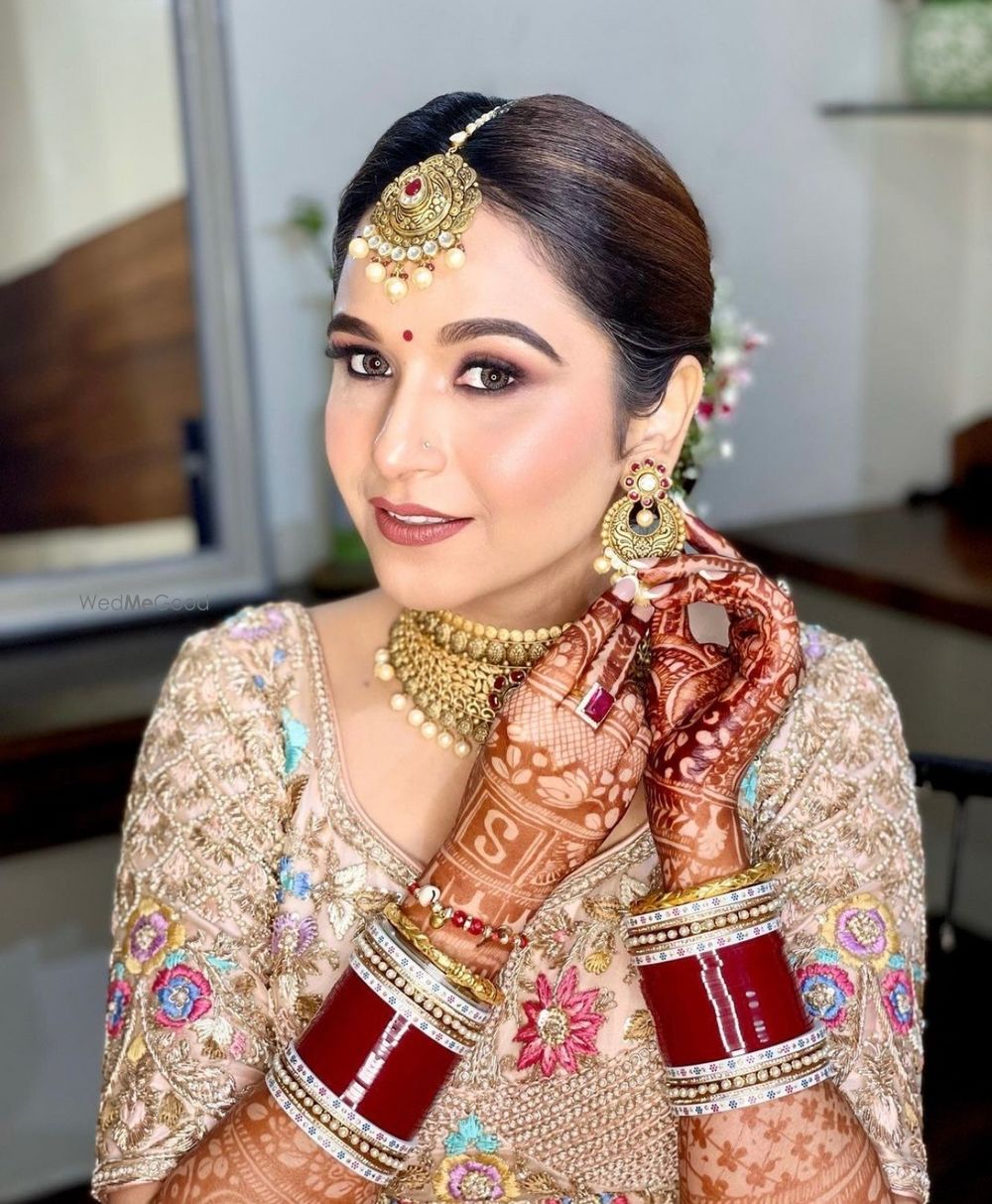 Photo From Bridal portraits  - By Makeovers by Amisha Chugh