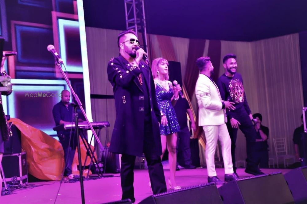 Photo From Live by Mika Singh - By Malik Music Events