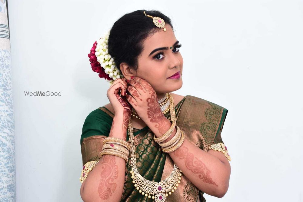 Photo From Mohana's Engagement - By Bridal Makeup by Sharmilaa