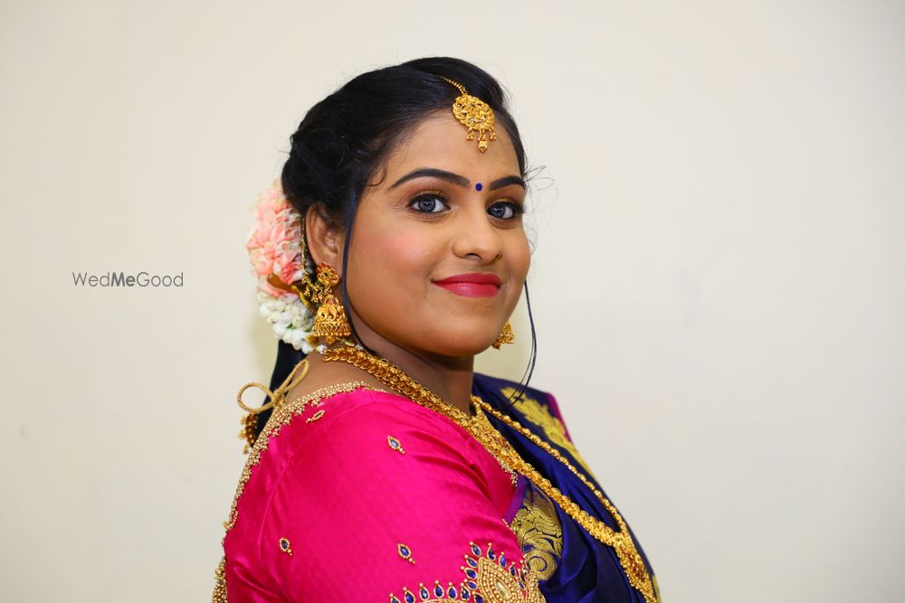 Photo From Swathis's Engagement - By Bridal Makeup by Sharmilaa