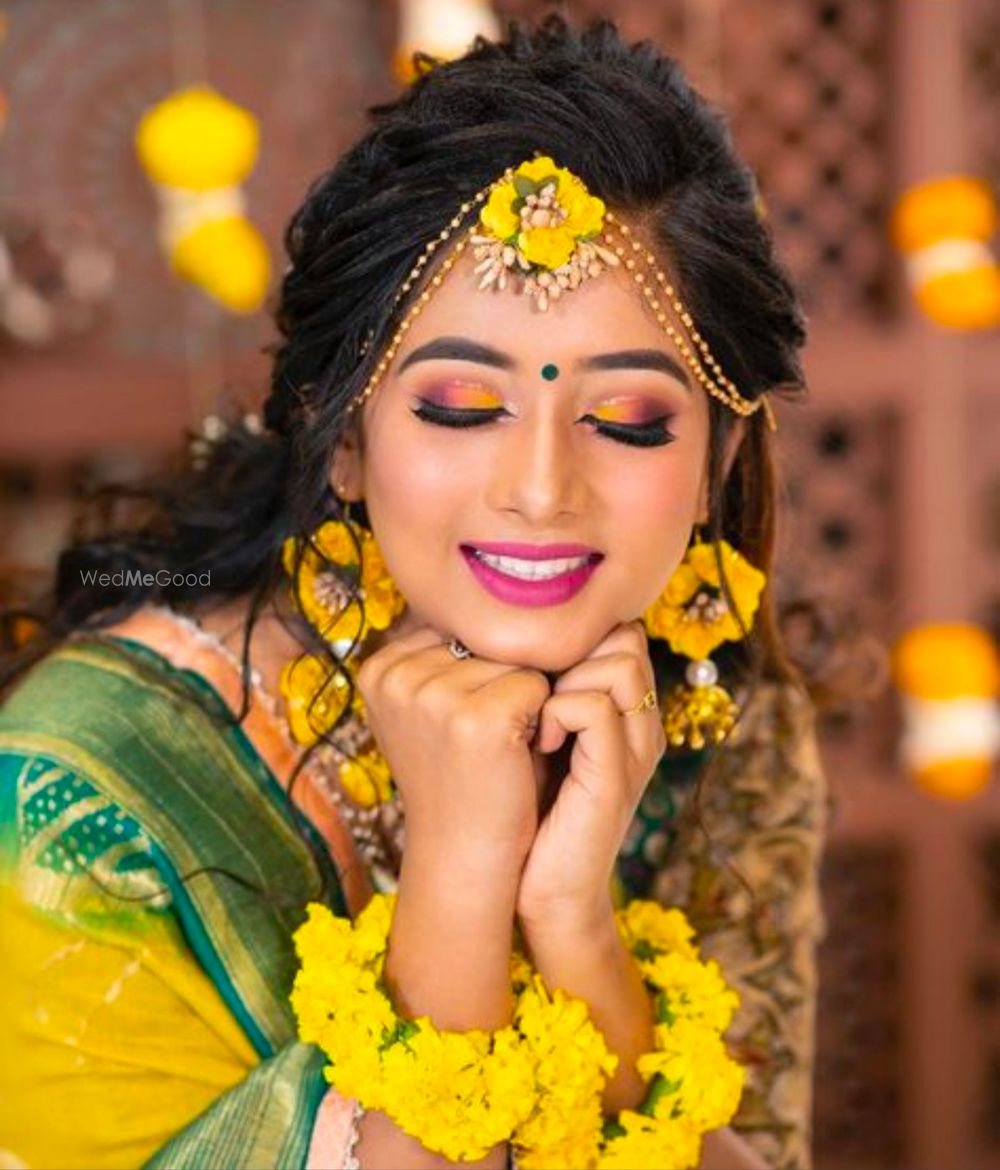 Photo From Haldi Makeup - By Makeup by The Rakhi Pandey