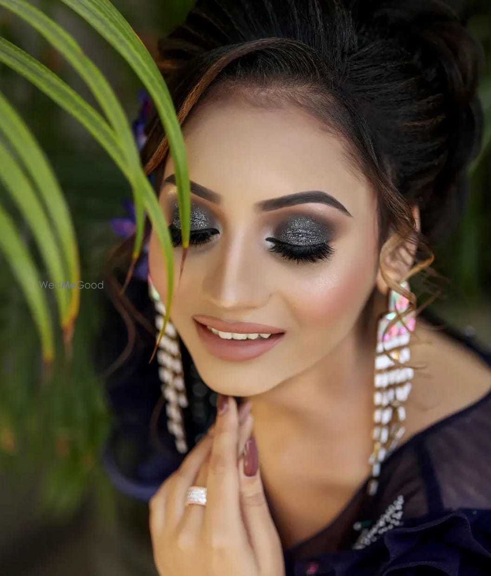 Photo From Engagement Makeup - By Makeup by The Rakhi Pandey