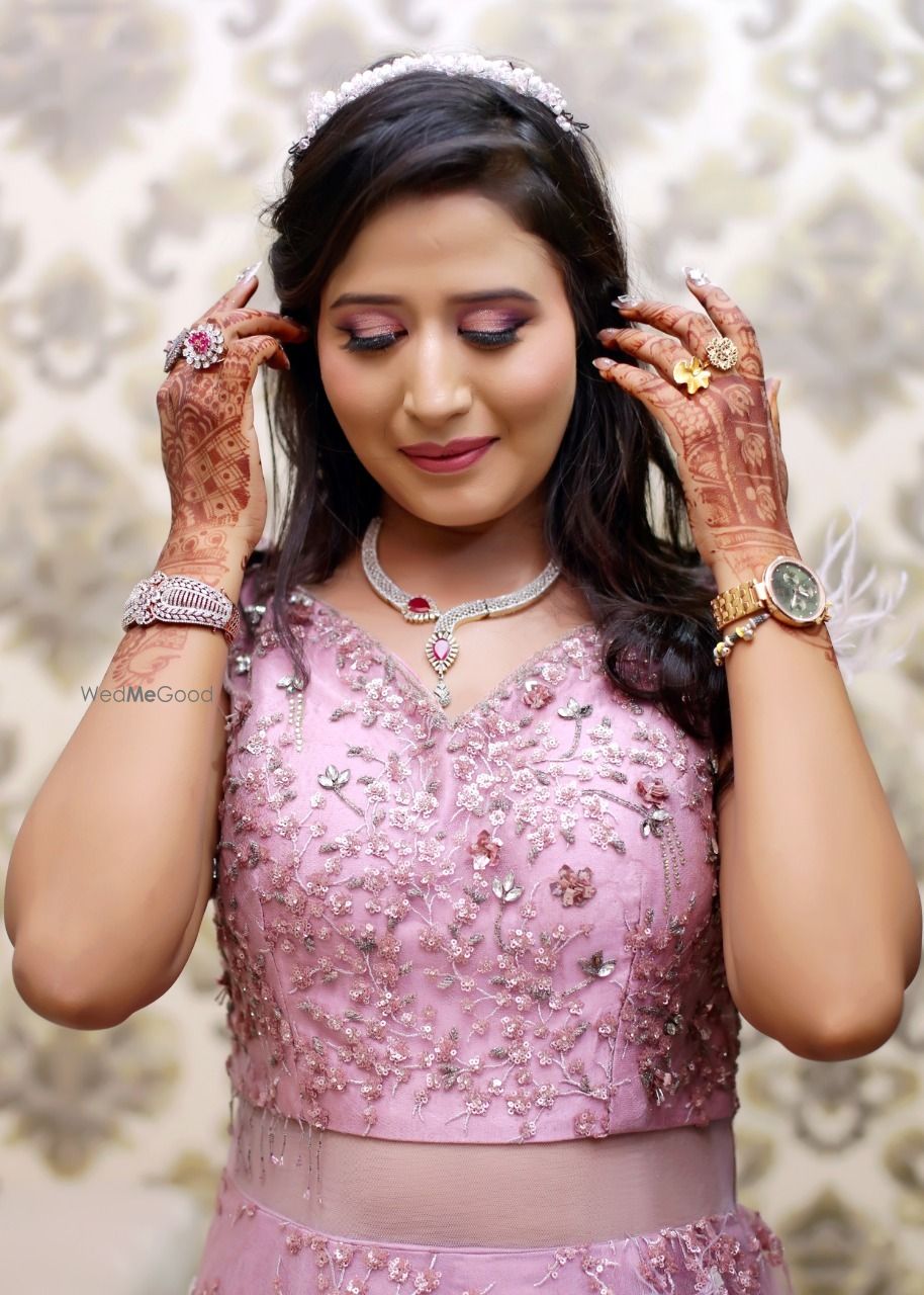 Photo From Engagement Makeup - By Makeup by The Rakhi Pandey