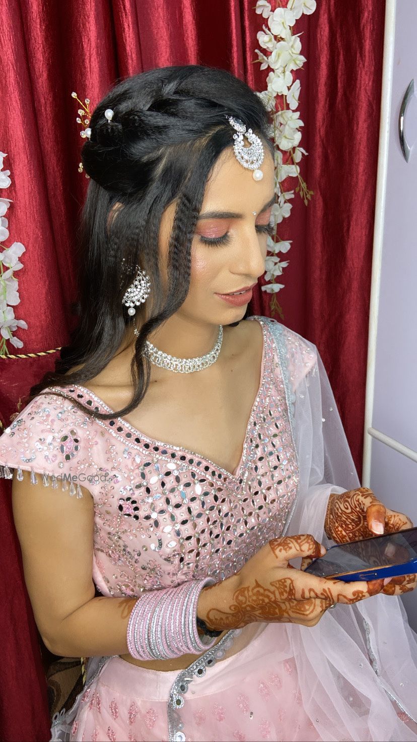 Photo From engagement bride  - By Makeovers by Neha Sindhwal