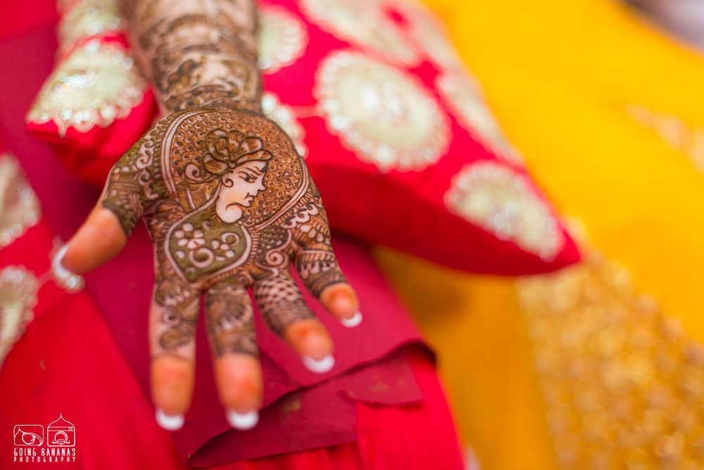 Photo of Modern Mughal bridal mehendi design