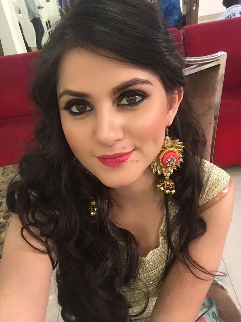 Photo From party makeups.... - By Makeovers by Niti
