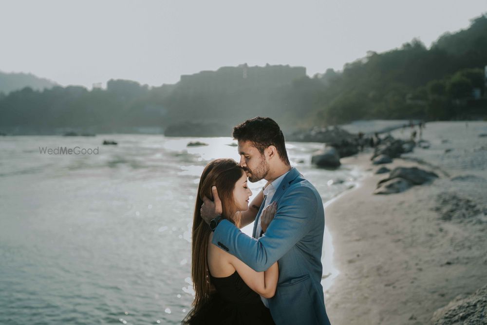 Photo From Aishwarya & Ratik  |  Pre Wedding (Rishikesh) - By Procolor