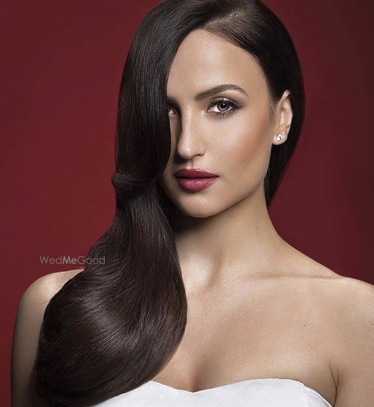 Photo From Elli Avram - By Raza & Rose Makeovers