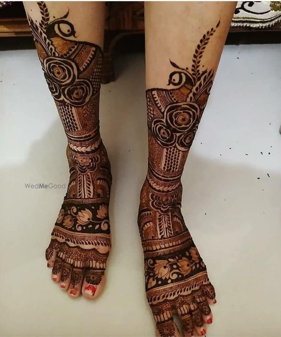 Photo From Latest Feet Design - By Akash Mehandi Artist