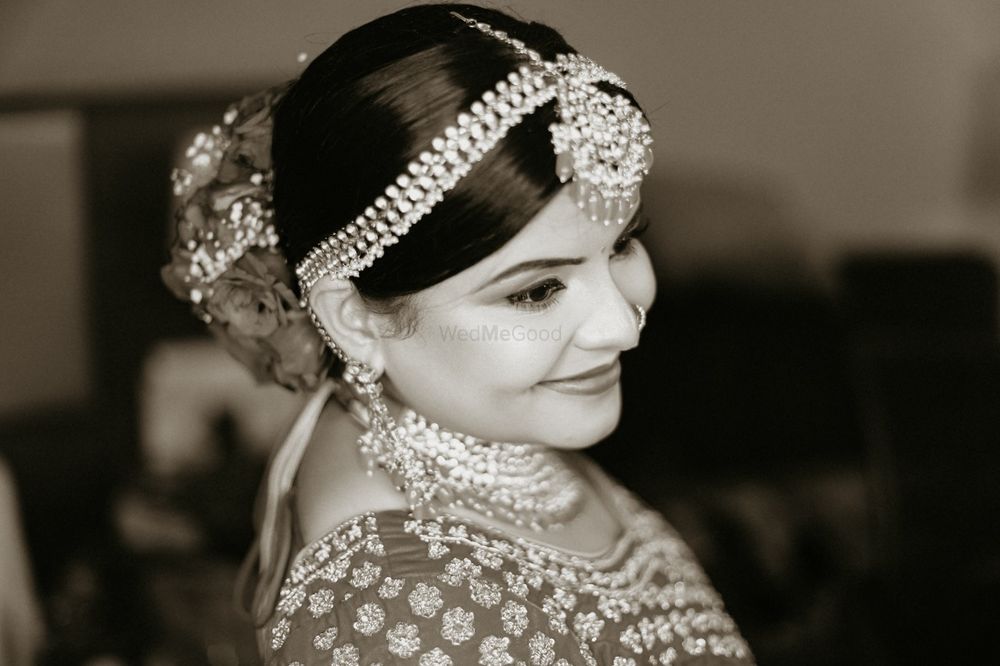 Photo From WEDDING DAY - BRIDE MANISHA - By The Makeup Co by Sakshi