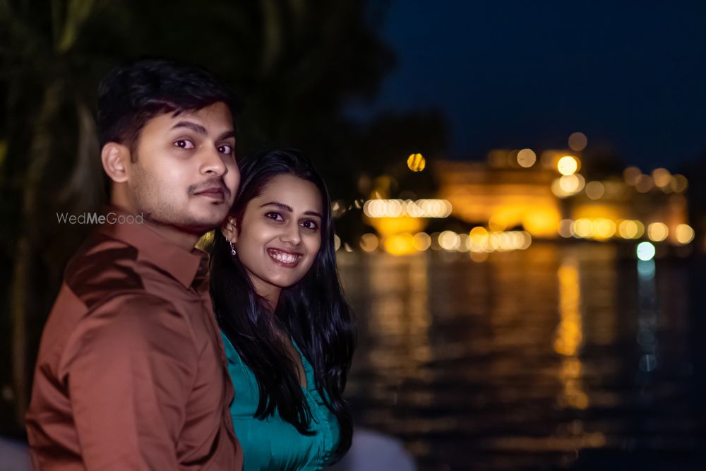 Photo From Couple Shoot at Leela Palace - By Lakecity Memories