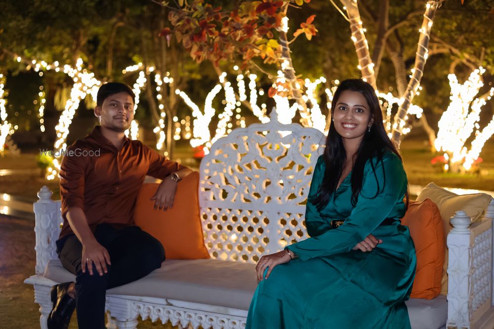 Photo From Couple Shoot at Leela Palace - By Lakecity Memories