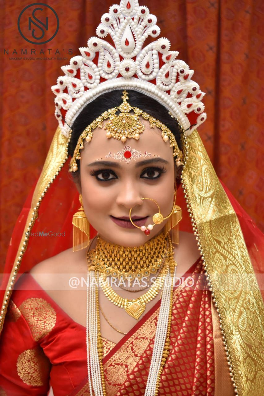 Photo From "Dubai".....Traditional Bengali Bride touch Of halo eyes - By Namrata's Studio