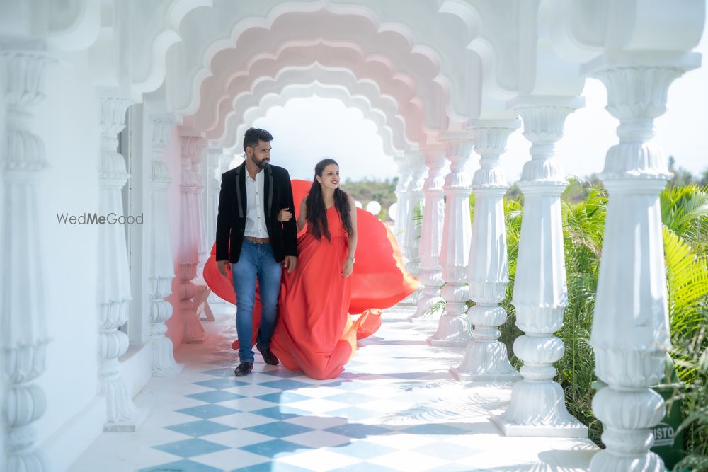 Photo From Santosh & Shivani Pre-wedding - By Trio Media