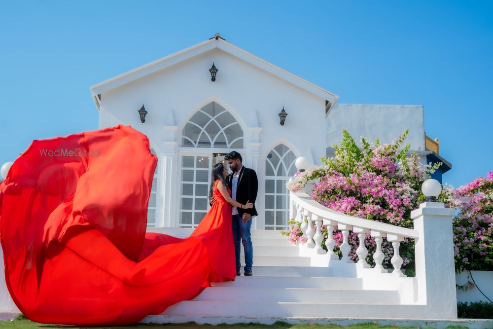 Photo From Santosh & Shivani Pre-wedding - By Trio Media