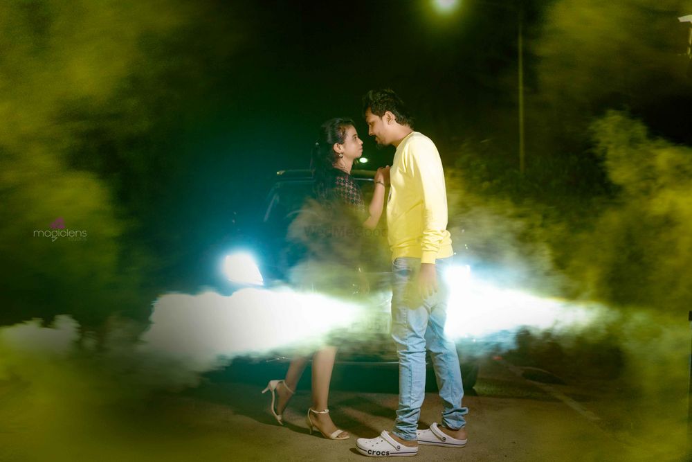 Photo From Tharanya & Akash Pre wedding - By Magiclens Studio